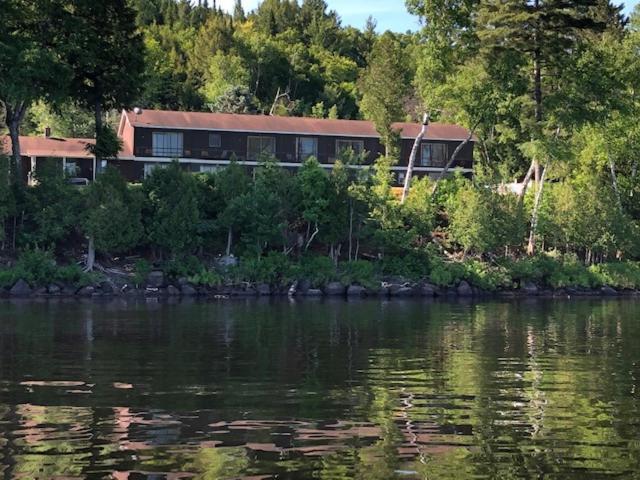 Sandy Point Motel Long Lake Exterior foto