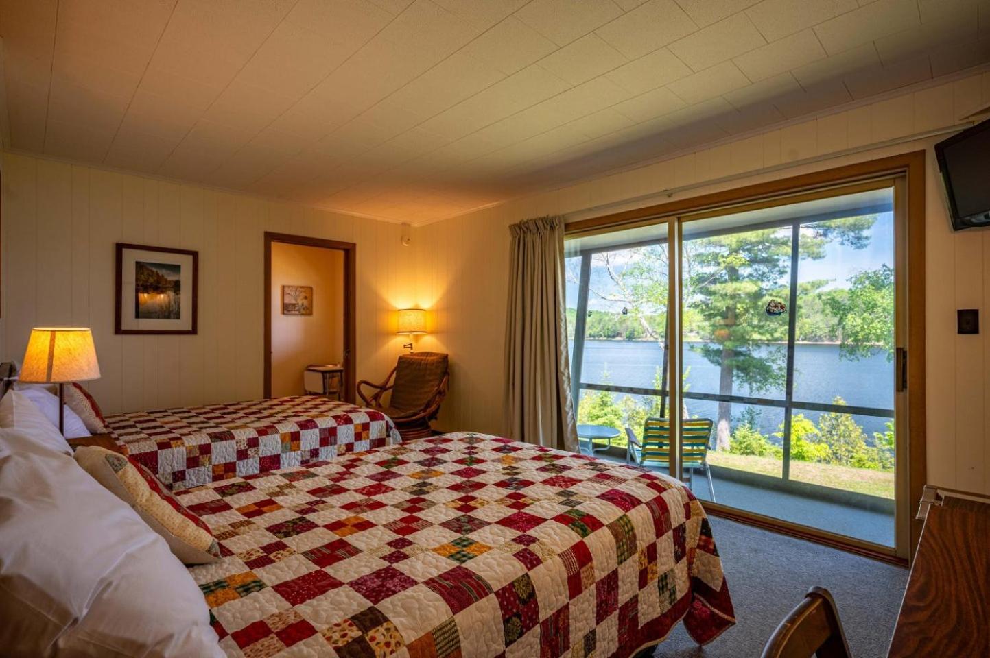 Sandy Point Motel Long Lake Exterior foto